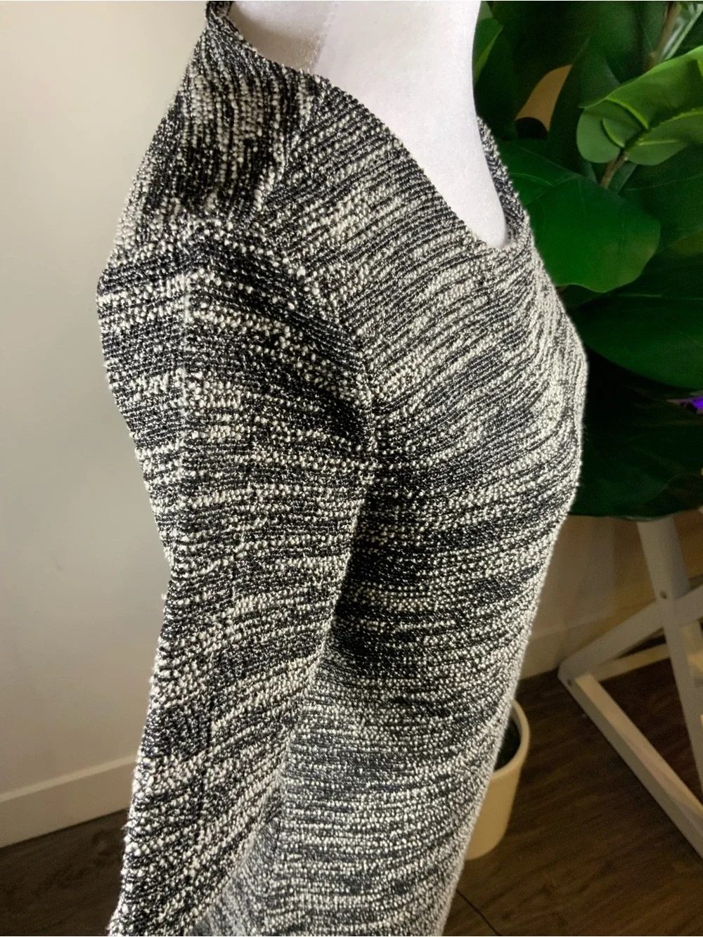 Banana Republic Black & White Knit Short Sleeve Dress